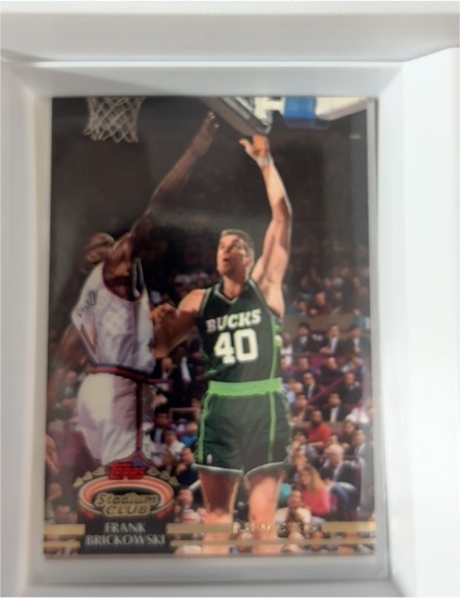 1992-93 Topps Stadium Club #136 Frank Brickowski Milwaukee Bucks — front