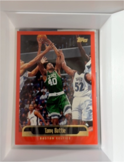 1999 Topps #18 Tony Battie Boston Celtics — front