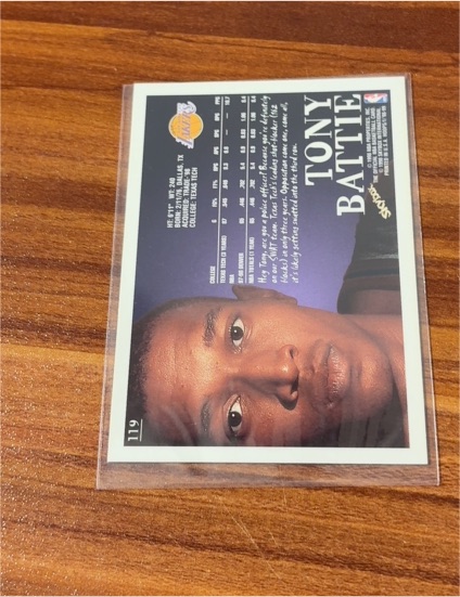 1998-99 Skybox #119 Tony Battie — front