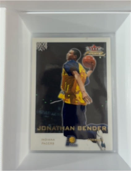 2000-01 Fleer Focus #134 Jonathan Bender — front