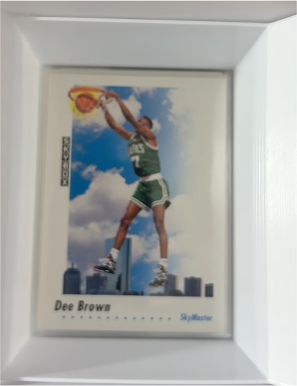 1991-92 Skybox #577 Dee Brown — front