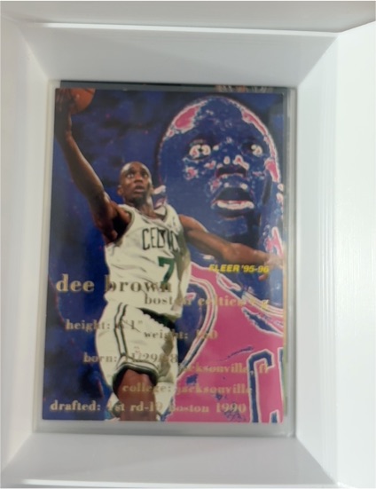 1995-96 Fleer #8 Dee Brown — front