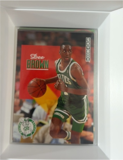 1992-93 Skybox #11 Dee Brown — front