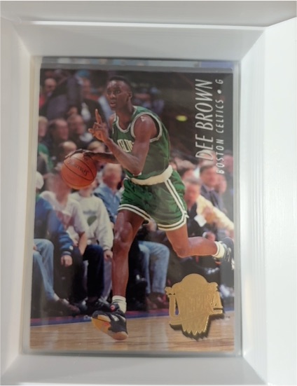 1994-95 Fleer Ultra #8 Dee Brown — front