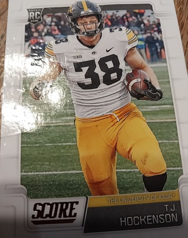 2019 Panini Score #422 T.J. Hockenson — front