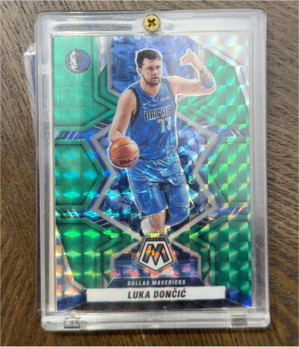 2021-22 Panini Mosaic #6 Luka Dončić — front