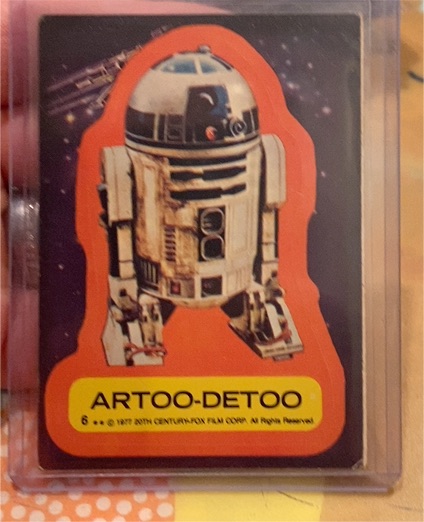 1977 Topps Star Wars #6 Artoo-Detoo — front