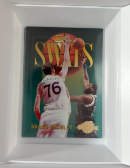 1994-95 SkyBox Premium #326 Shawn Bradley — front