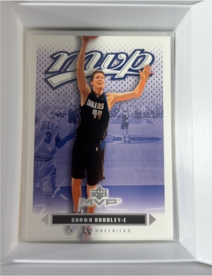 2003-04 Upper Deck MVP #32 Shawn Bradley — front