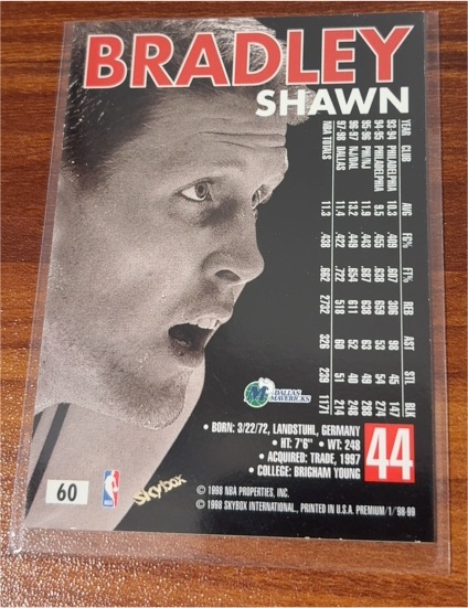 1998 Skybox #44 Shawn Bradley — front