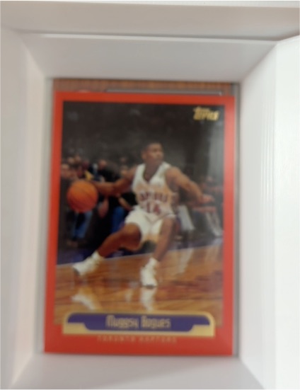 2000 Topps #227 Muggsy Bogues — front