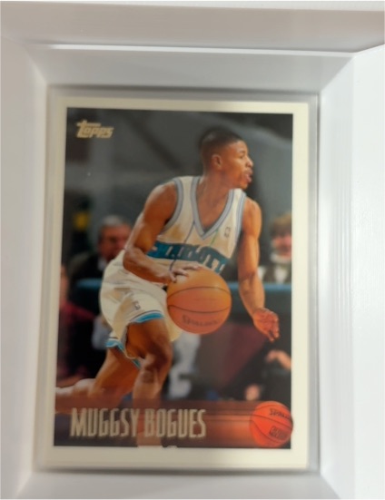 1996-97 Topps #98 Muggsy Bogues — front