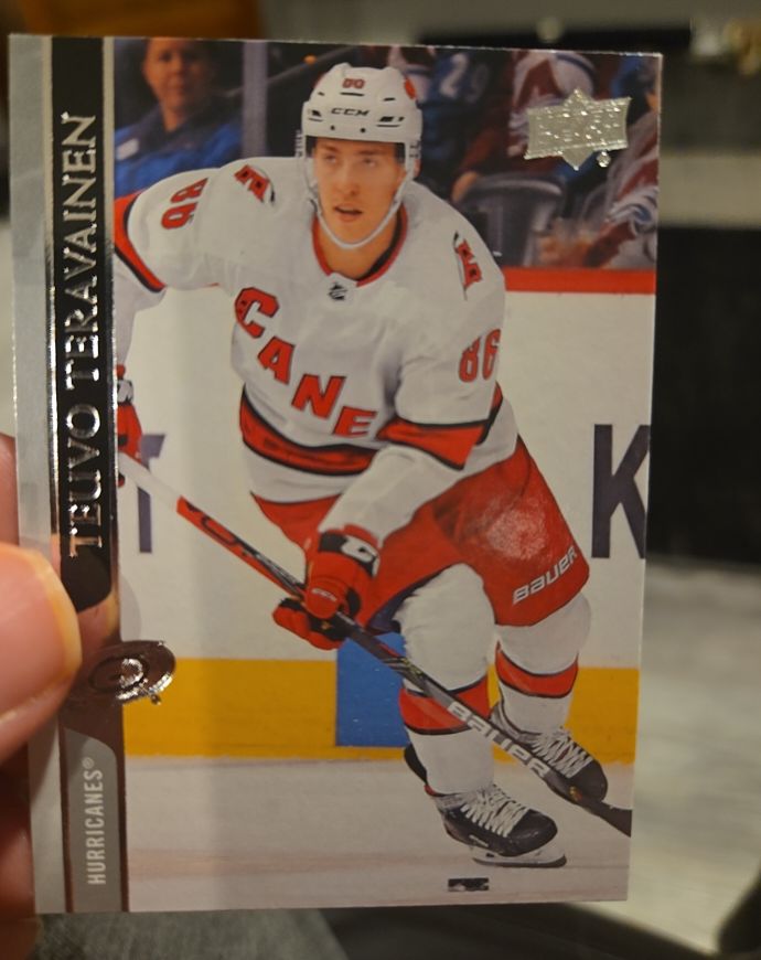 2021-22 Upper Deck #287 Teuvo Teravainen — front
