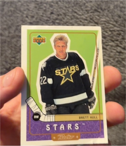 1999-00 Upper Deck Retro #7 Brett Hull — front