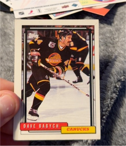 1992-93 Topps #138 Dave Babych Vancouver Canucks — front