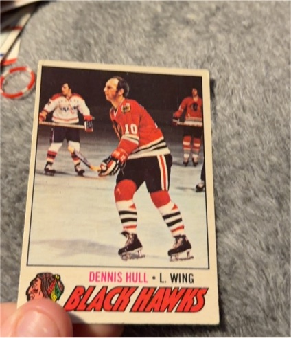 1977-78 Topps #225 Dennis Hull — front