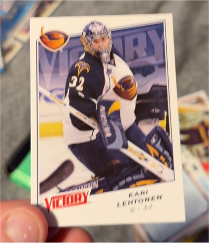 2008-09 Upper Deck Victory #186 Kari Lehtonen — front