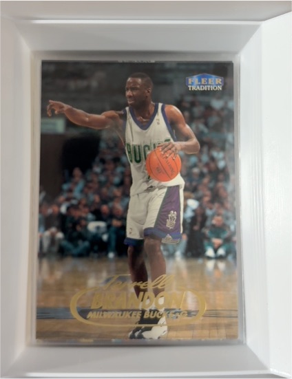1998-99 Fleer Tradition #29 Terrell Brandon Milwaukee Bucks — front