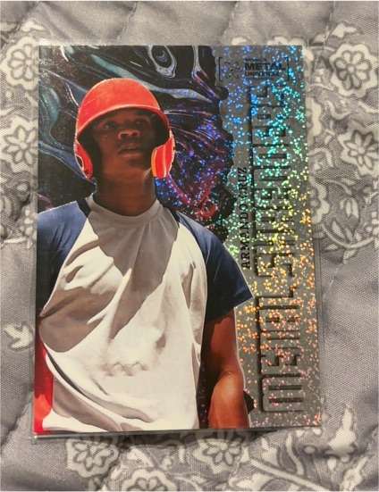 2022 Skybox Metal Universe Champions #132 Armando Cruz Silver Dots — front