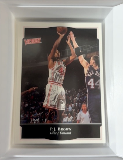 1999-00 Upper Deck Victory #134 P.J. Brown — front