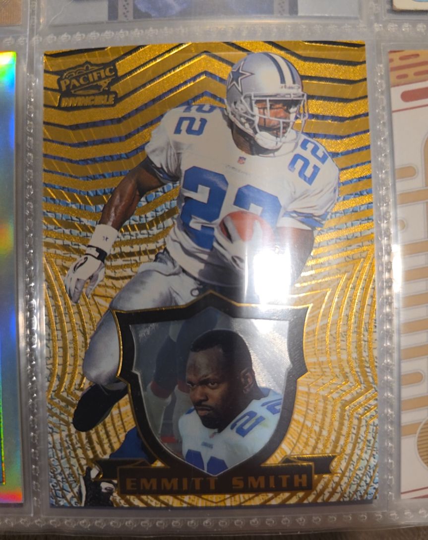 1997 Pacific Invincible #39 Emmitt Smith — front
