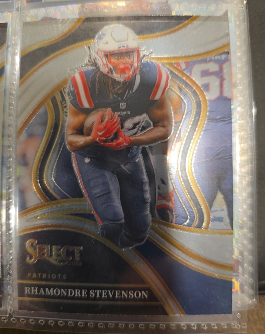 2023 Panini Select #223 Rhamondre Stevenson Club Level — front