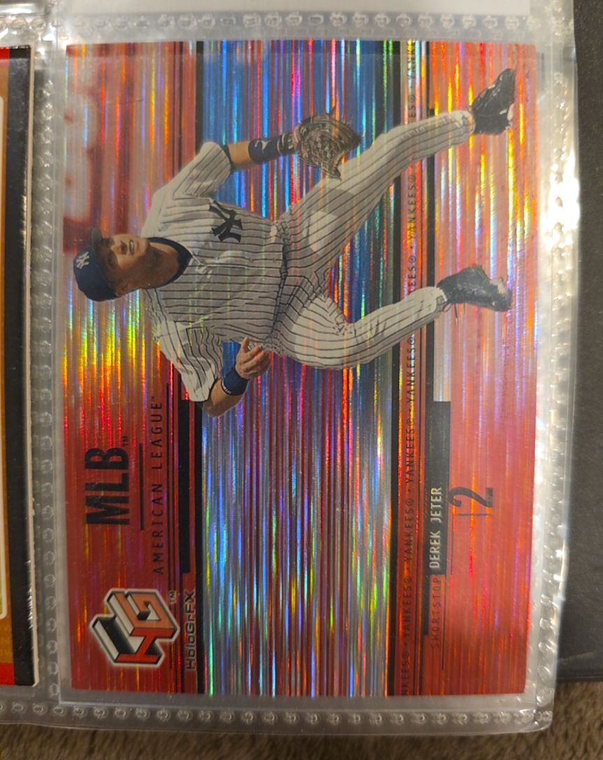 2000 Upper Deck HoloGrFX #87 Derek Jeter — front