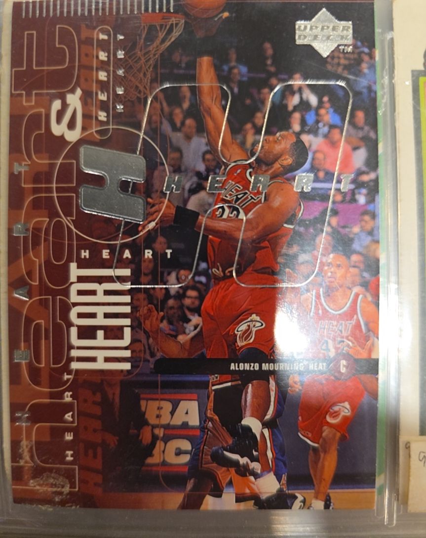 1998-99 Upper Deck #85 Alonzo Mourning Heart & Soul — front