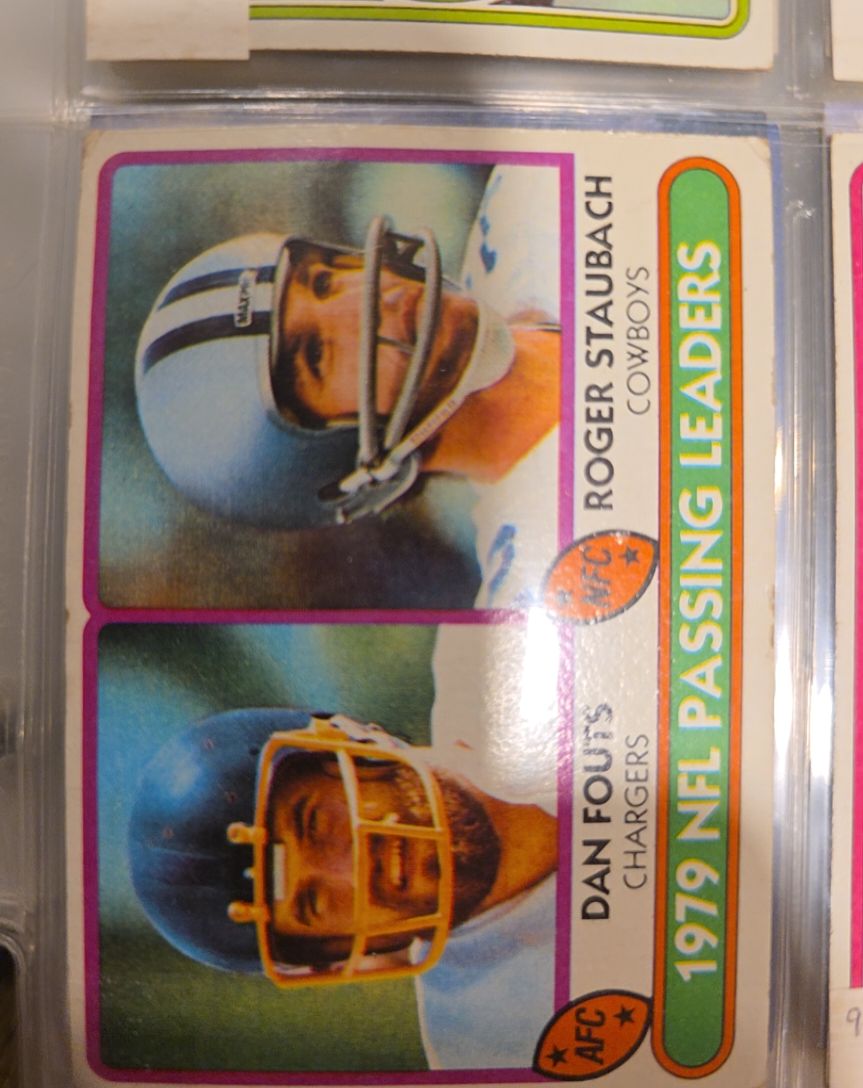 1980 Topps #331 1979 NFL Passing Leaders Roger Staubach Dan Fouts — front