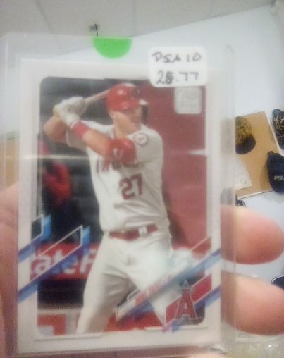2021 Topps #27 Mike Trout Los Angeles Angels — front