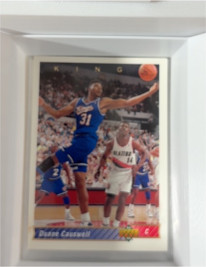 1992 Upper Deck #207 Duane Causwell Sacramento Kings — front