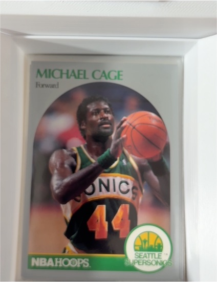 1990 NBA Hoops #275 Michael Cage — front