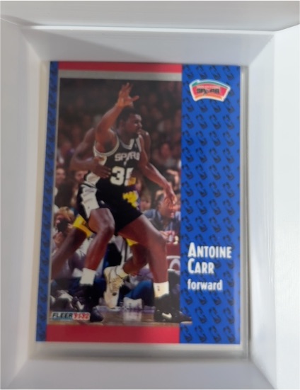 1991-92 Fleer #353 Antoine Carr — front