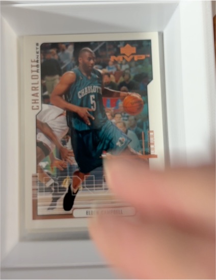 2000-01 Upper Deck MVP #18 Elden Campbell — front