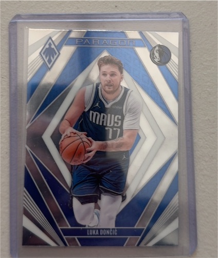 2023-24 Panini Phoenix #3 Luka Doncic Paragon — front