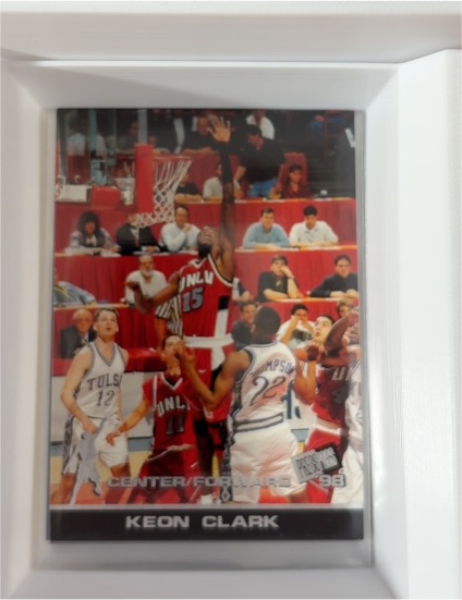 1998 Press Pass #8 Keon Clark — front