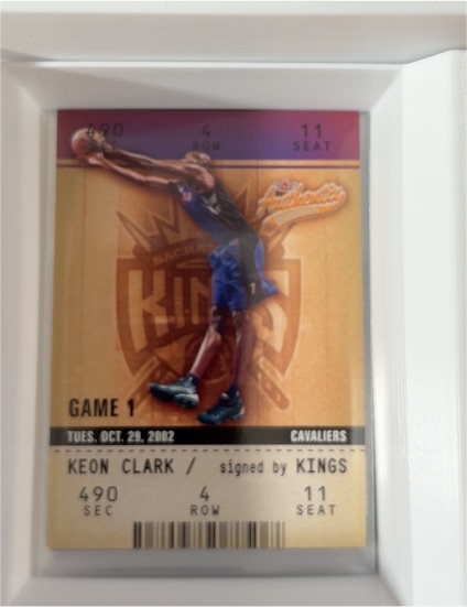 2002-03 Fleer Authentix #88 Keon Clark — front