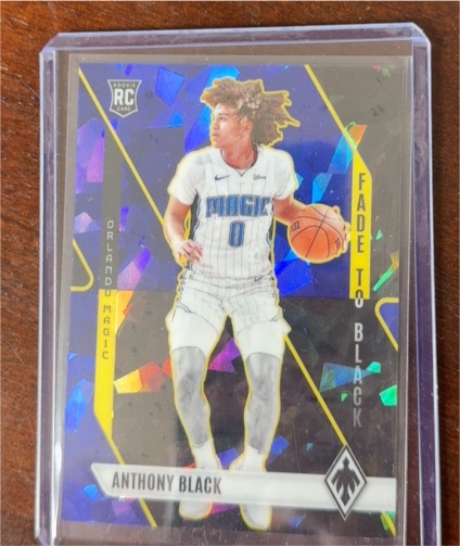 2023-24 Panini Phoenix #4 Anthony Black Fade To Black — front
