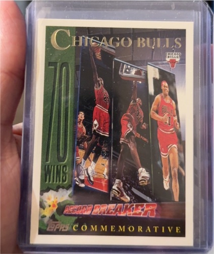 1996 Topps #72 Chicago Bulls Record Breaker 70 Wins Commemorative Michael Jordan — front