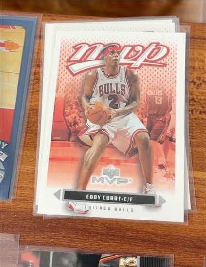 2003-04 Upper Deck MVP #18 Eddy Curry — front