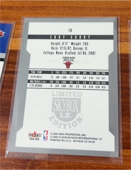 2004-05 Skybox L.E. #10 Eddy Curry — front