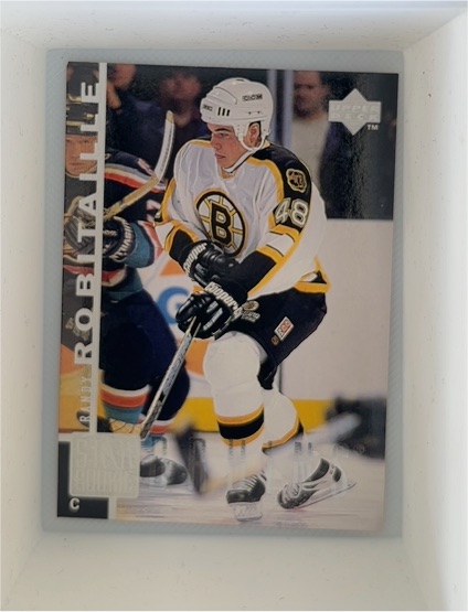 1997-98 Upper Deck #182 Randy Robitaille — front