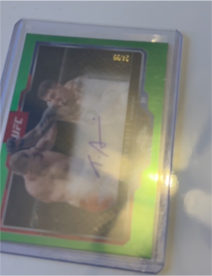 2025 Topps Chrome UFC #72 Aljamain Sterling Green Refractor — front