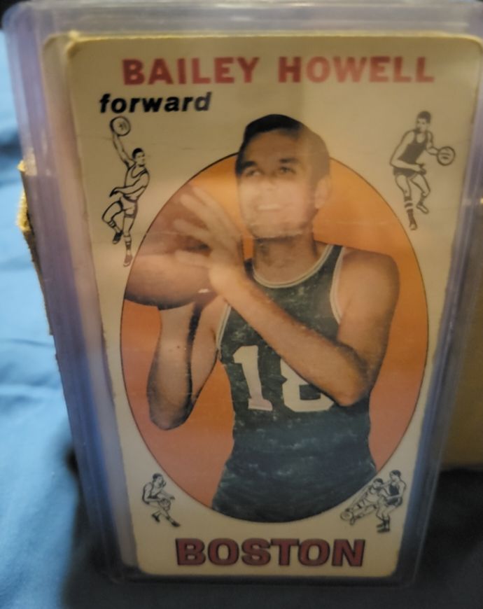 1969-70 Topps #5 Bailey Howell — front