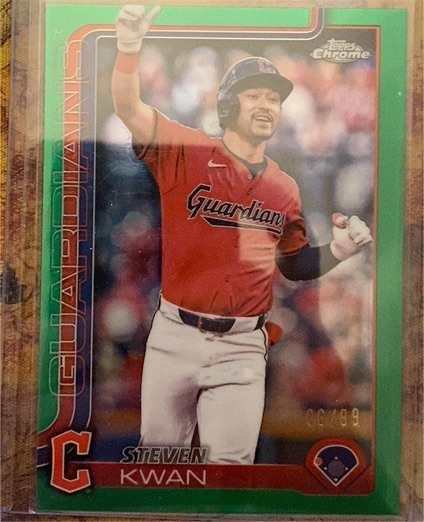2025 Topps Chrome #202 Steven Kwan — front