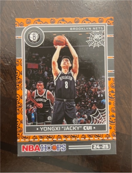 2024-25 Panini Haunted Hoops #253 Yongxi "Jacky" Cui — front