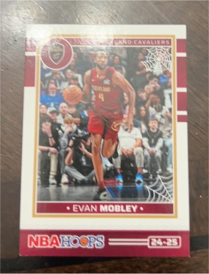 2024-25 Panini NBA Hoops #82 Evan Mobley — front