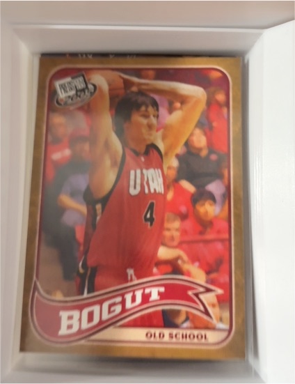 2005 Press Pass Old School #OS1 Andrew Bogut — front