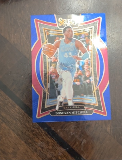2024-25 Panini Select Concourse Blue #21 Donovan Mitchell — front
