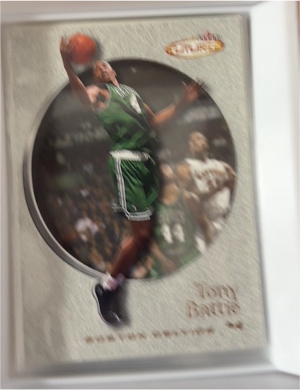 2000-01 Fleer Focus Copper SP #109 Tony Battie — front